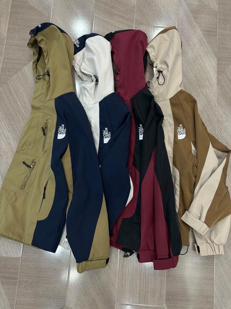 工廠源頭直供，揭秘服裝批發(fā)的高效生意經