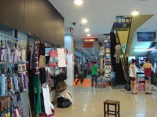 杭州中星外貿(mào)服飾城全攻略 地址交通、拿貨秘訣與營業(yè)指南